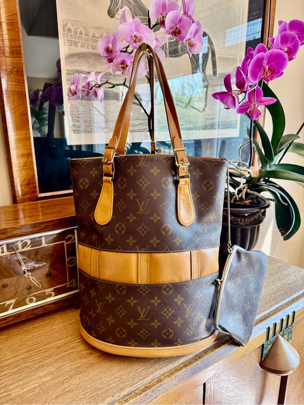 💗❤️💗Authentic Louis Vuitton French Company Bucket Bag & Kisslock Pouch💗❤️💗